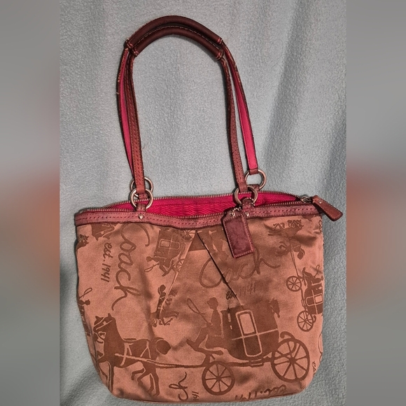 Coach Pink and Brown Shoulder Bag with Signature Design - Picture 3 of 10